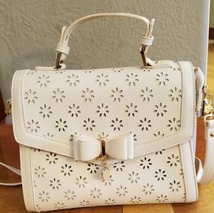 Crossbody bag
